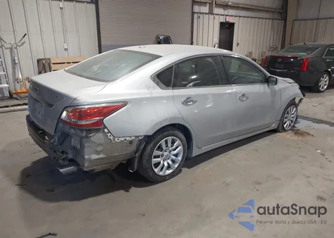 2015 Nissan Altima 2.5/2.5 S/2.5 Sl/2.5 Sv z USA, uszkodzony, nr VIN 1N4AL3AP1FN874366